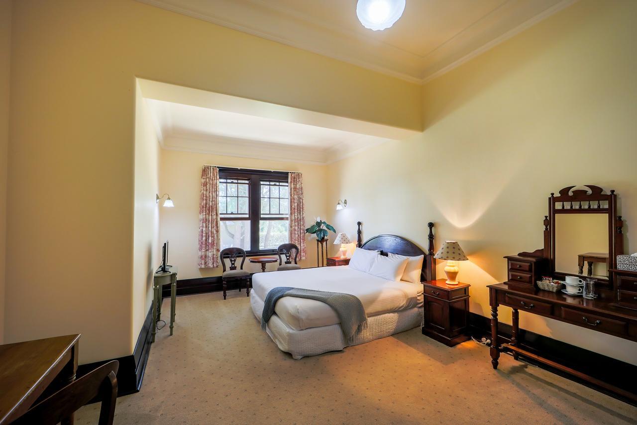 Petersons Armidale Winery And Guesthouse Exterior foto